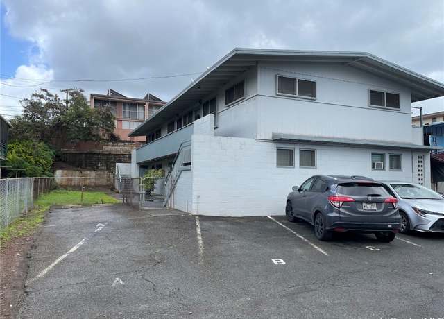 Property at 98-093 Lokowai Pl, Aiea, HI 96701
