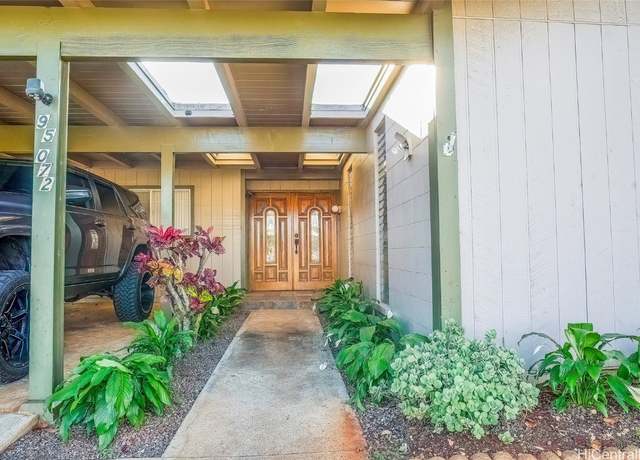 Property at 95-072 Kaulua St, Mililani, HI 96789, 4 beds, 2 baths