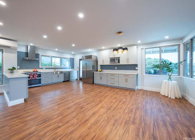 Property at 1207 Lilo Pl, Honolulu, HI 96822, 4 beds, 2 baths