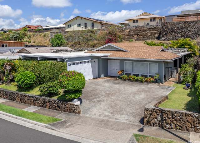 Property at 4722 Likini St, Honolulu, HI 96818, 3 beds, 2 baths