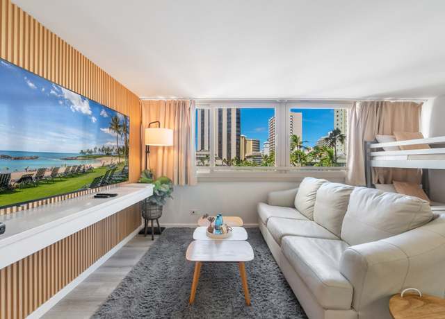 Property at 445 Seaside Ave #720, Honolulu, HI 96815, 1 bed, 1 bath