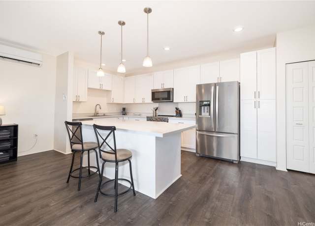 Property at 91-3575 Kauluakoko St #3301, Ewa Beach, HI 96706, 2 beds, 2 baths