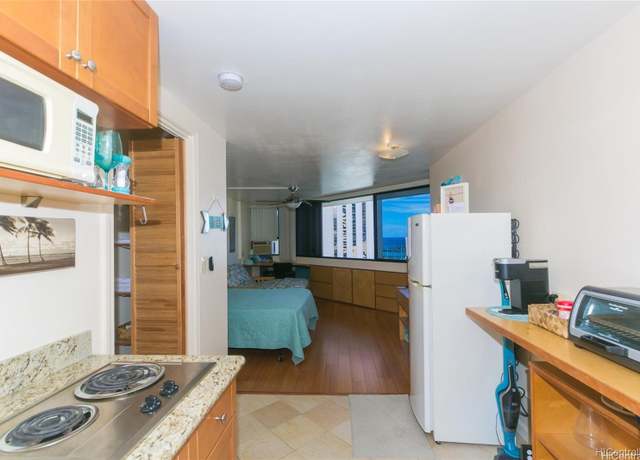 Property at 1700 Ala Moana Blvd #1602, Honolulu, HI 96815, 1 bath