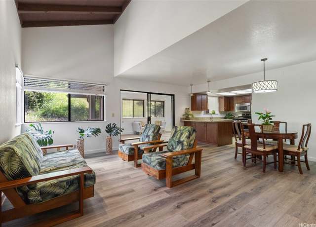 Property at 98-130 Lania Way #42, Aiea, HI 96701, 3 beds, 2 baths