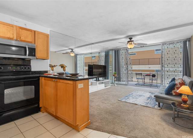 Property at 430 Kaiolu St #505, Honolulu, HI 96815, 1 bed, 1 bath