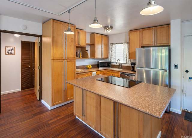 Property at 98-703 Iho Pl Unit 1/402, Aiea, HI 96701, 3 beds, 2 baths