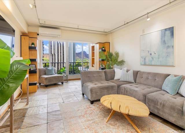 Property at 303 Liliuokalani Ave #1102, Honolulu, HI 96815, 2 beds, 1 bath