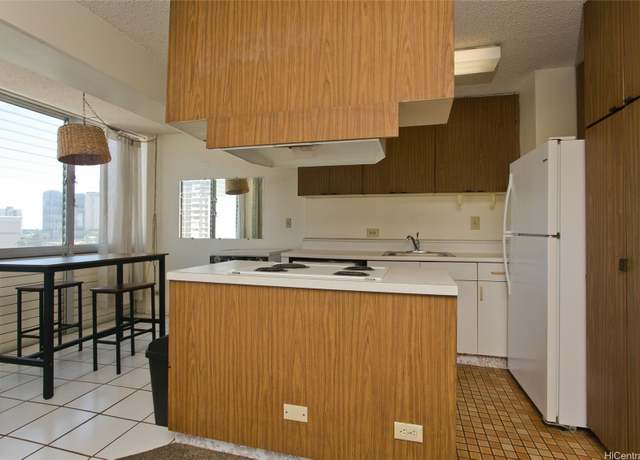 Property at 818 S King St #907, Honolulu, HI 96813, 1 bath