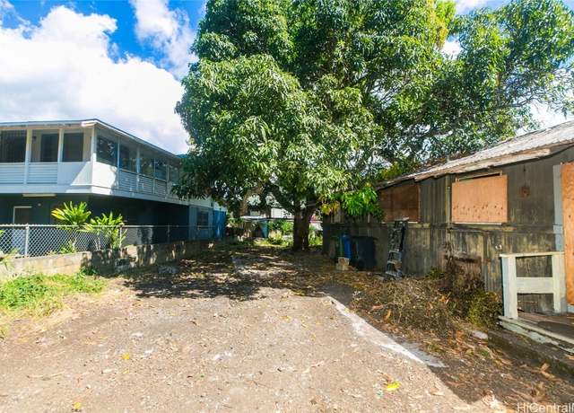 Property at 2360 Wilson St, Honolulu, HI 96819, 3 beds, 1 bath