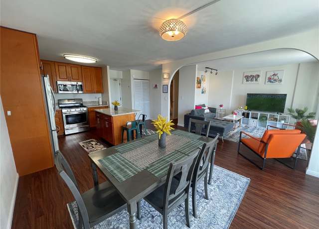 Property at 475 Atkinson Dr #1909, Honolulu, HI 96814, 2 beds, 2 baths