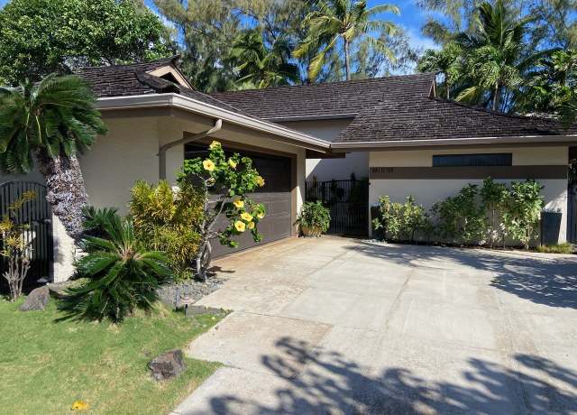 Property at 7832 Makaaoa Pl, Honolulu, HI 96825, 3 beds, 2 baths