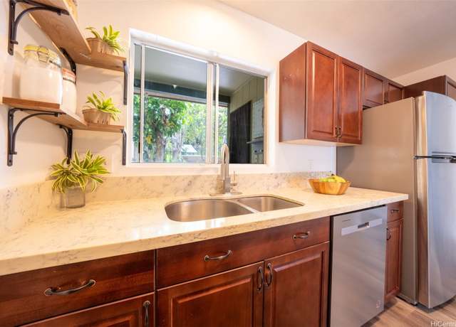 Property at 92-1210 Makakilo Dr #5, Kapolei, HI 96707, 3 beds, 1.5 baths