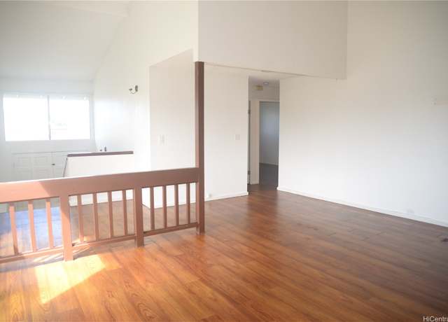 Property at 98-524 Lulu Pl #84, Aiea, HI 96701, 3 beds, 2 baths