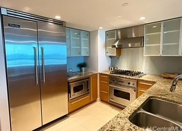 Property at 1177 Queen St #2302, Honolulu, HI 96814, 3 beds, 2 baths