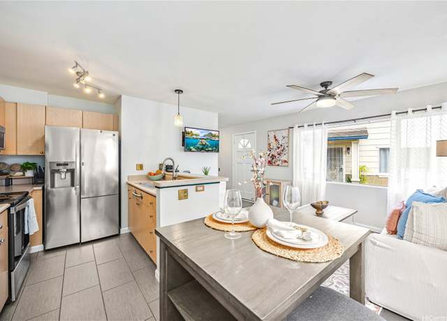 Property at 91-1026 Laulauna St Unit 10A, Ewa Beach, HI 96706, 3 beds, 2 baths