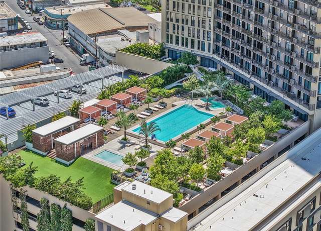 Property at 987 Queen St #4112, Honolulu, HI 96814, 1 bed, 1 bath