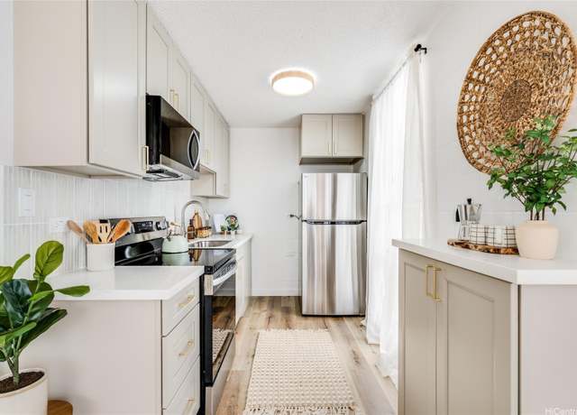 Property at 906 Lehua Ave Unit C301, Pearl City, HI 96782, 1 bed, 1 bath