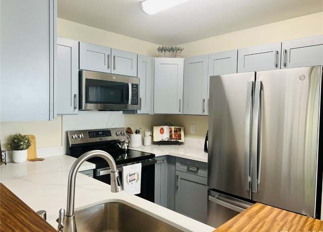 Property at 94-1461 Waipio Uka St Unit P102, Waipahu, HI 96797, 2 beds, 2 baths