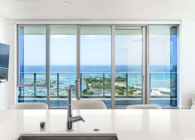 Property at 629 Keeaumoku St #3801, Honolulu, HI 96814, 3 beds, 3 baths