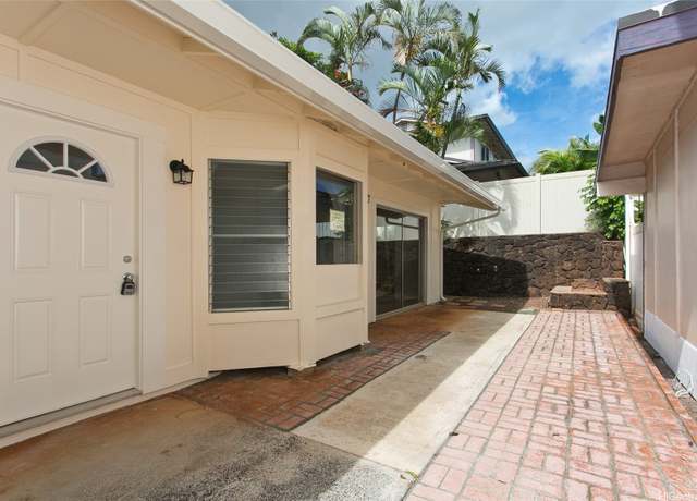 Property at 94-631 Himeni Pl, Waipahu, HI 96797, 3 beds, 2 baths