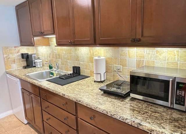 Property at 2045 Kalakaua Ave #519, Honolulu, HI 96815, 1 bath