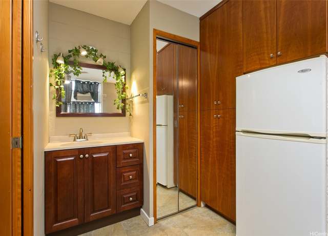 Property at 2649 Varsity Pl #306, Honolulu, HI 96826, 1 bath