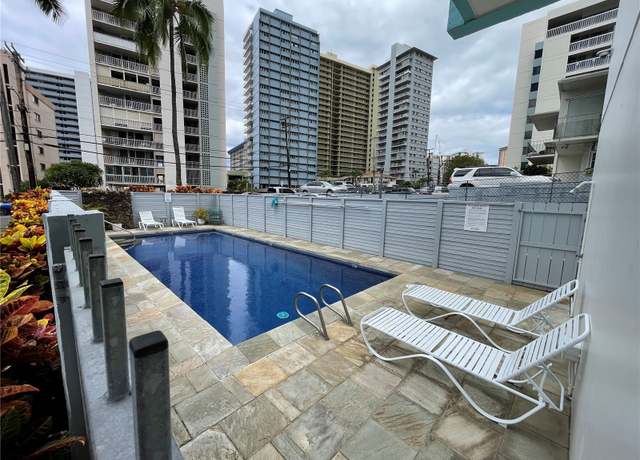 Property at 1130 Wilder Ave #301, Honolulu, HI 96822, 2 beds, 2 baths