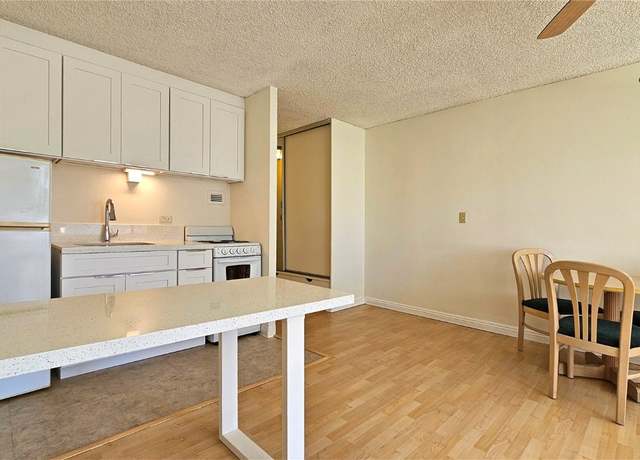 Property at 747 Amana St #617, Honolulu, HI 96814, 1 bath