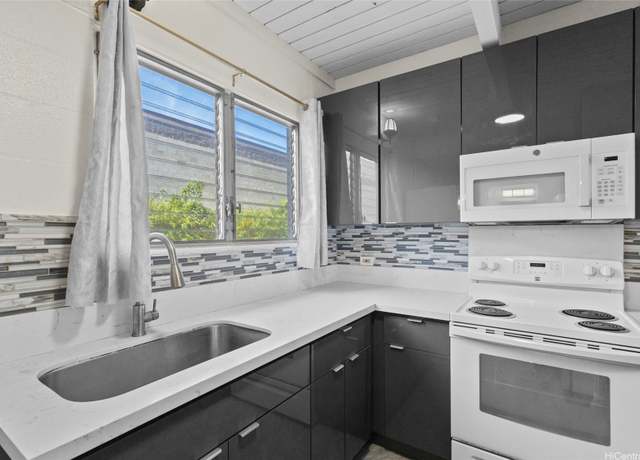 Property at 4210 Keanu St #3, Honolulu, HI 96816, 2 beds, 2 baths