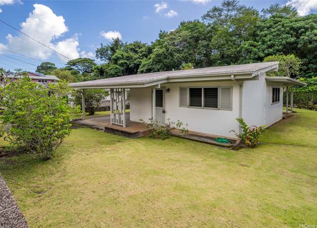Property at 45-578 Keneke St, Kaneohe, HI 96744, 3 beds, 1.5 baths