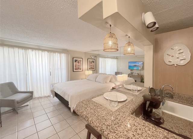 Property at 2450 Prince Edward St Unit 905A, Honolulu, HI 96825, 1 bath