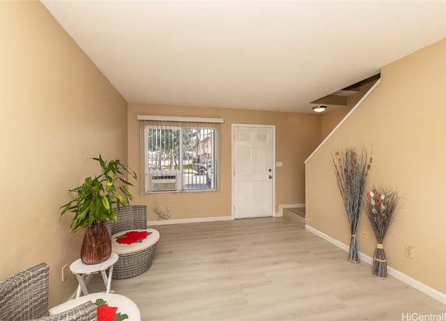 Property at 91-1143 Kamaaha Loop Unit 17B, Kapolei, HI 96707, 2 beds, 1.5 baths