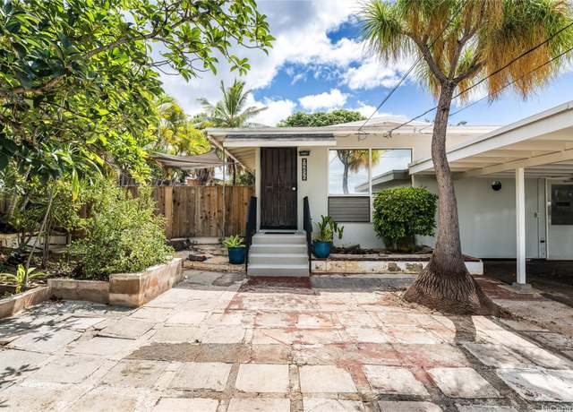 Property at 94-856 Lumiiki St, Waipahu, HI 96797, 3 beds, 2 baths