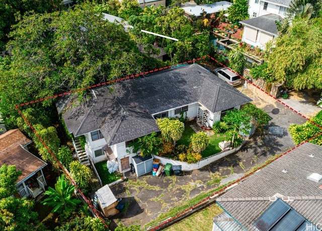 Property at 1914 Manoa Rd, Honolulu, HI 96822, 8 beds, 4 baths