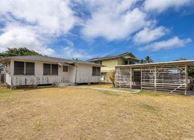 Property at 240 Kalama St, Kailua, HI 96734, 3 beds, 1.5 baths