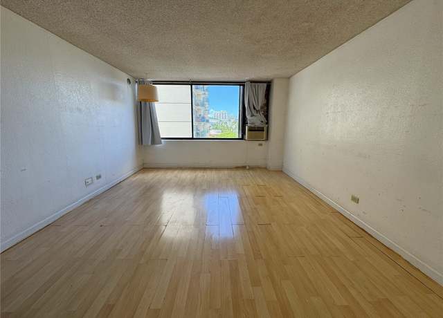 Property at 444 Niu St #815, Honolulu, HI 96815, 1 bath
