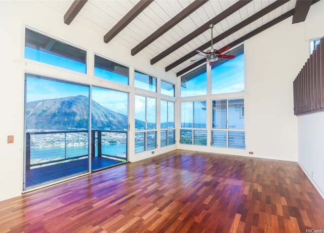 Property at 859 Kaluanui Rd, Honolulu, HI 96825, 3 beds, 2 baths