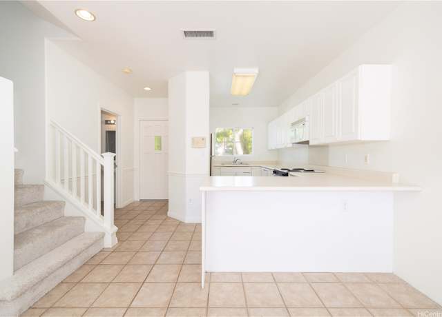 Property at 91-1051 Keoneula Blvd Unit E2, Ewa Beach, HI 96706, 3 beds, 2.5 baths