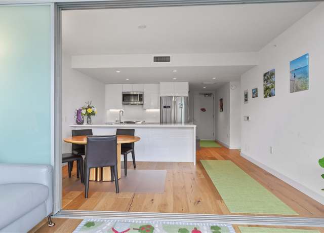 Property at 1001 Queen St #3603, Honolulu, HI 96814, 1 bed, 1 bath