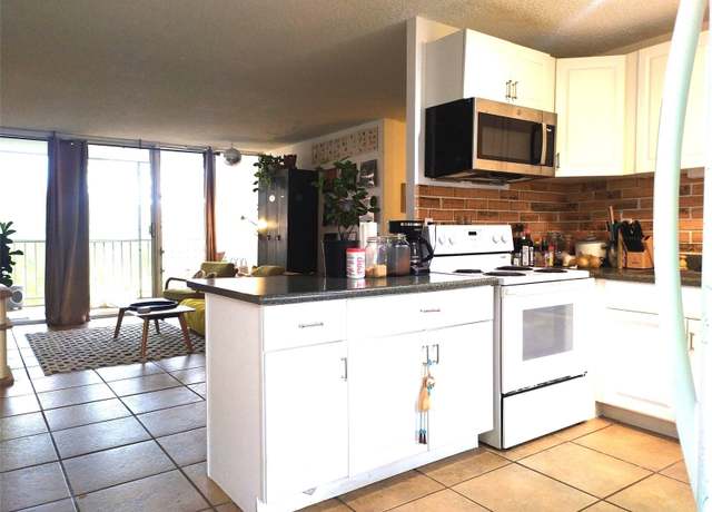 Property at 95-273 Waikalani Dr Unit D1005, Mililani, HI 96789, 3 beds, 2 baths
