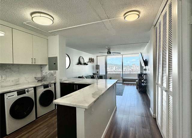 Property at 750 Kaheka St #1403, Honolulu, HI 96814, 2 beds, 1.5 baths