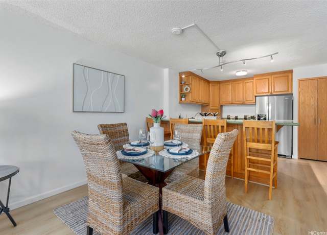 Property at 3138 Waialae Ave #521, Honolulu, HI 96816, 3 beds, 2 baths