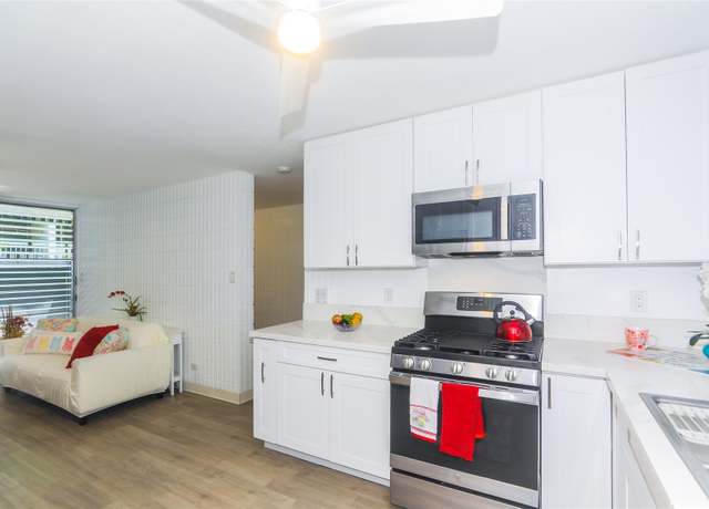 Property at 1605 Pensacola St #5, Honolulu, HI 96822, 2 beds, 1 bath