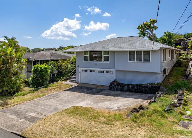 Property at 2340 University Ave, Honolulu, HI 96822, 3 beds, 2 baths