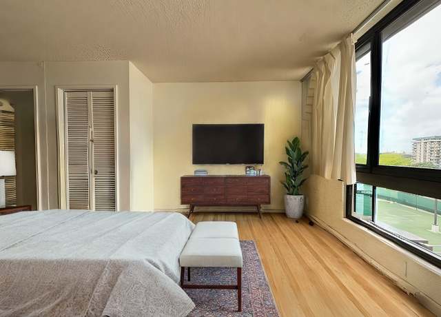 Property at 300 Wai Nani Way #907, Honolulu, HI 96815, 1 bath