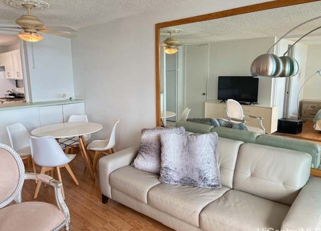 Property at 1676 Ala Moana Blvd #1307, Honolulu, HI 96815, 2 beds, 1.5 baths