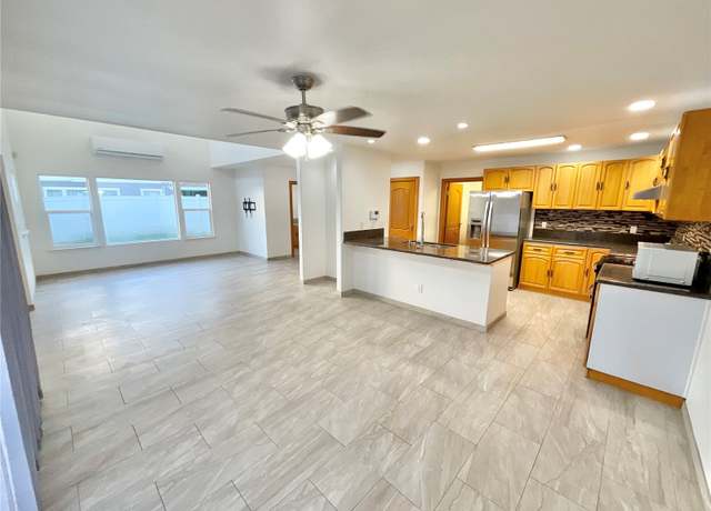 Property at 87-109 Kulaaupuni St #2, Waianae, HI 96792, 4 beds, 2.5 baths