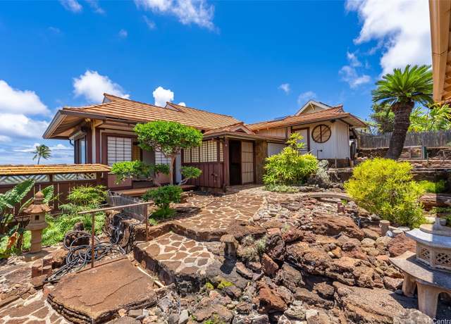 Property at 748 Ocean View Dr, Honolulu, HI 96816, 3 beds, 2.5 baths