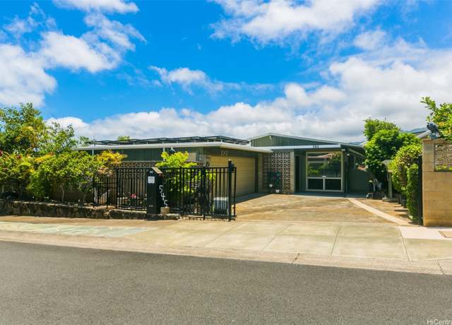 Property at 545 Kekupua St, Honolulu, HI 96825, 3 beds, 3 baths