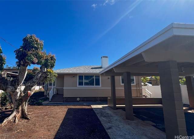 Property at 36 Plum St, Wahiawa, HI 96786, 3 beds, 1.5 baths